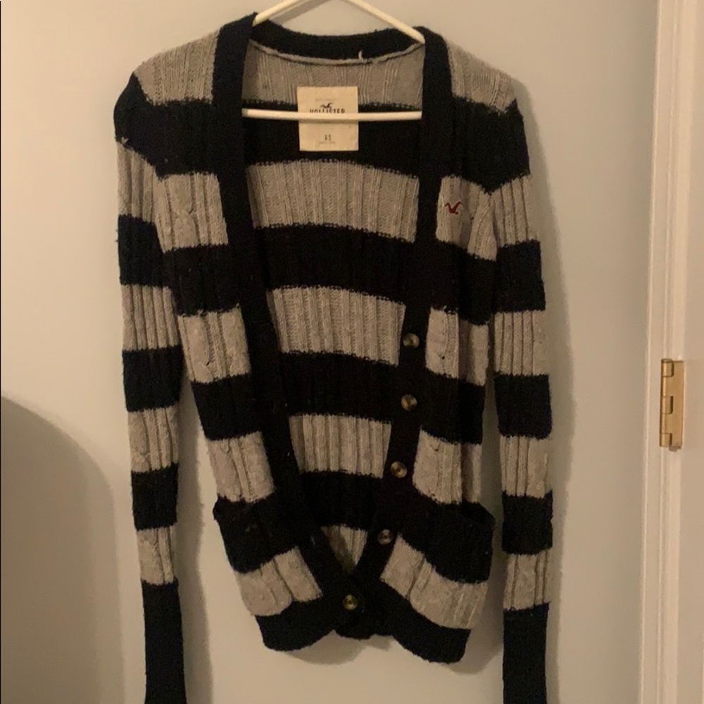 Hollister sweater